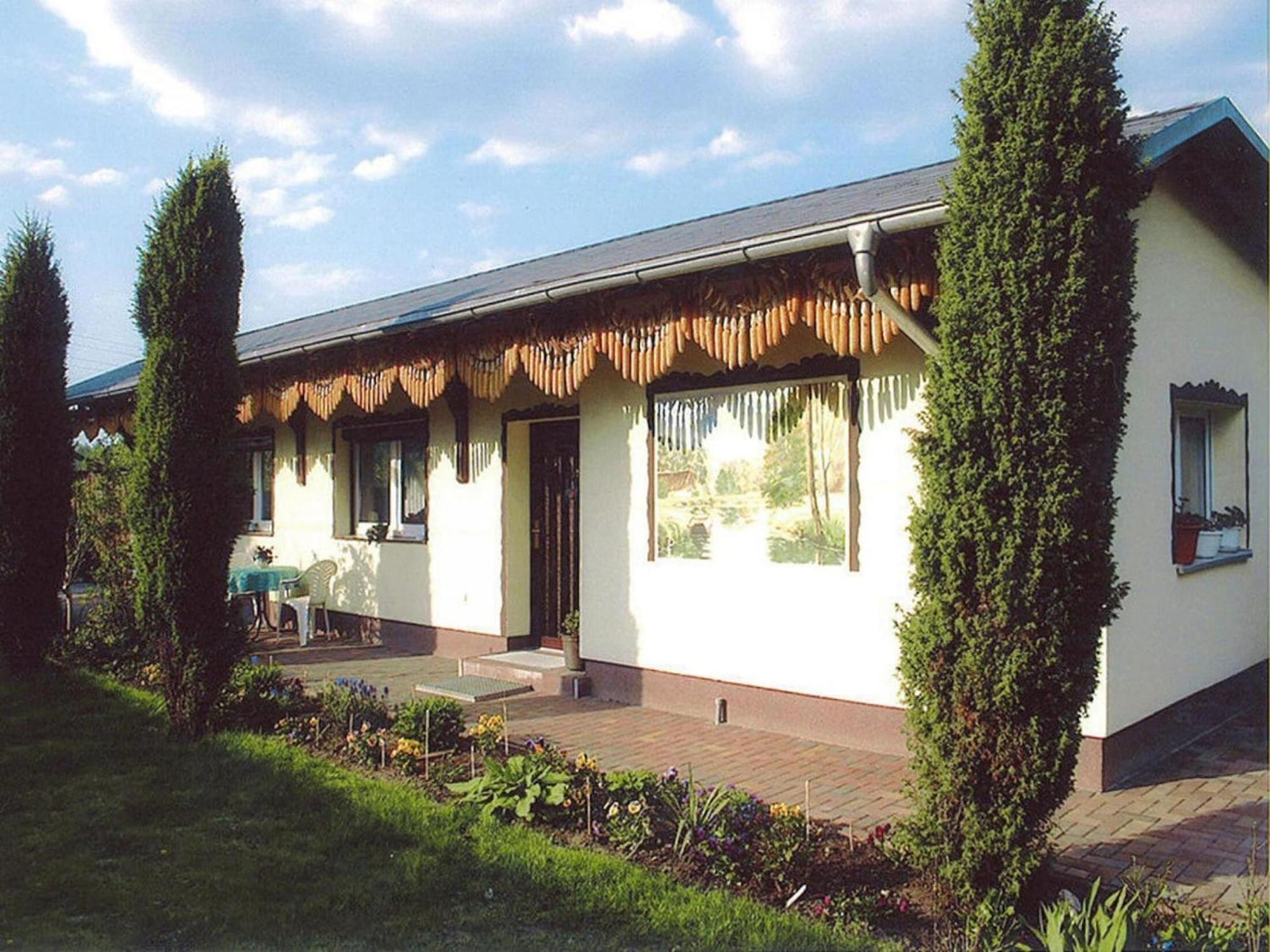 Bungalow In L Bben With A Terrace Lübben Exteriér fotografie